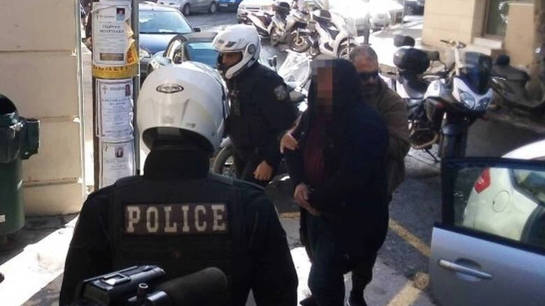 Αποκάλυψη – σοκ: Ο συζυγοκτόνος της Κρήτης είχε βάλει κοριό στο αμάξι της συζύγου του (βίντεο)